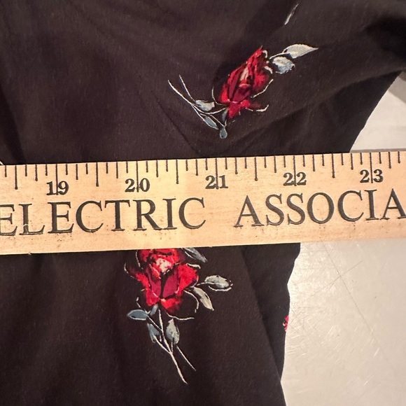 J. Jill Black Floral 3/4 Sleeve Blouse Boho Lightweight Rose Print Mature Sz L - Picture 4 of 9